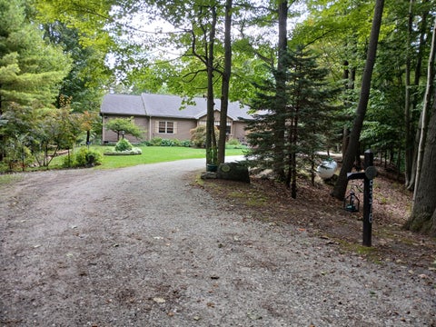 Photo of 5376 W Oak Point Road, Ludington, MI 49431 (MLS # 26051300)