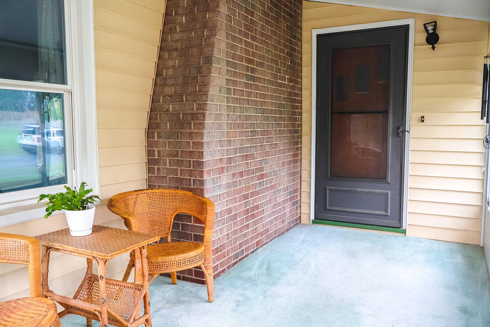 114 E Southeastern Avenue E