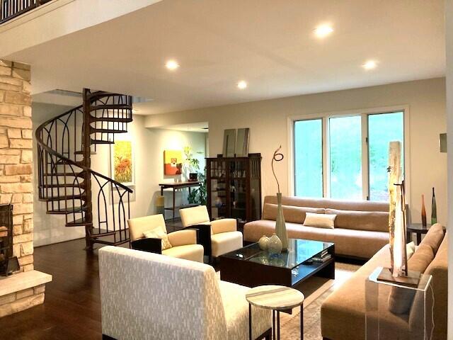 4152 Hillside Trail