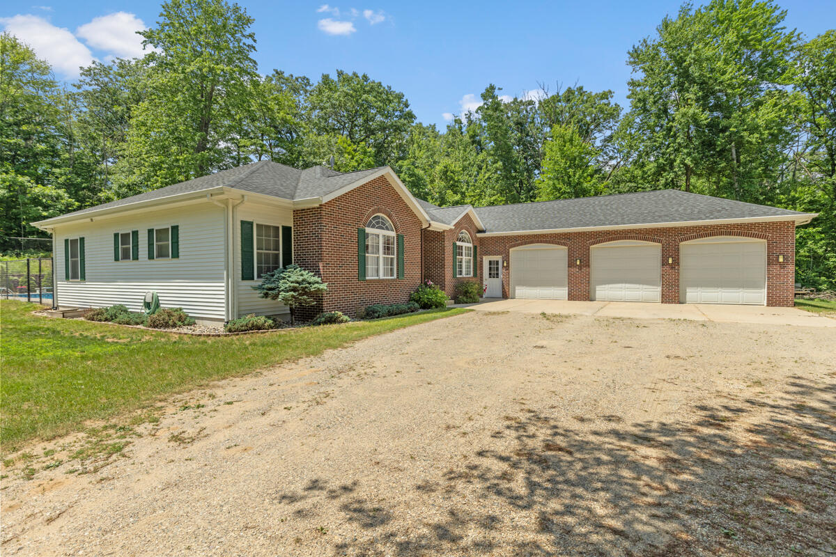 23103 13 Mile Road