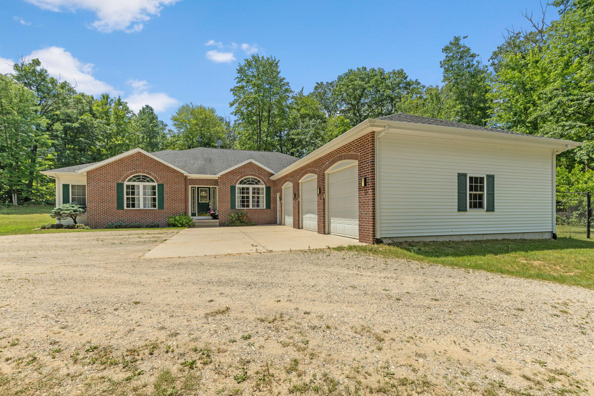 23103 13 Mile Road
