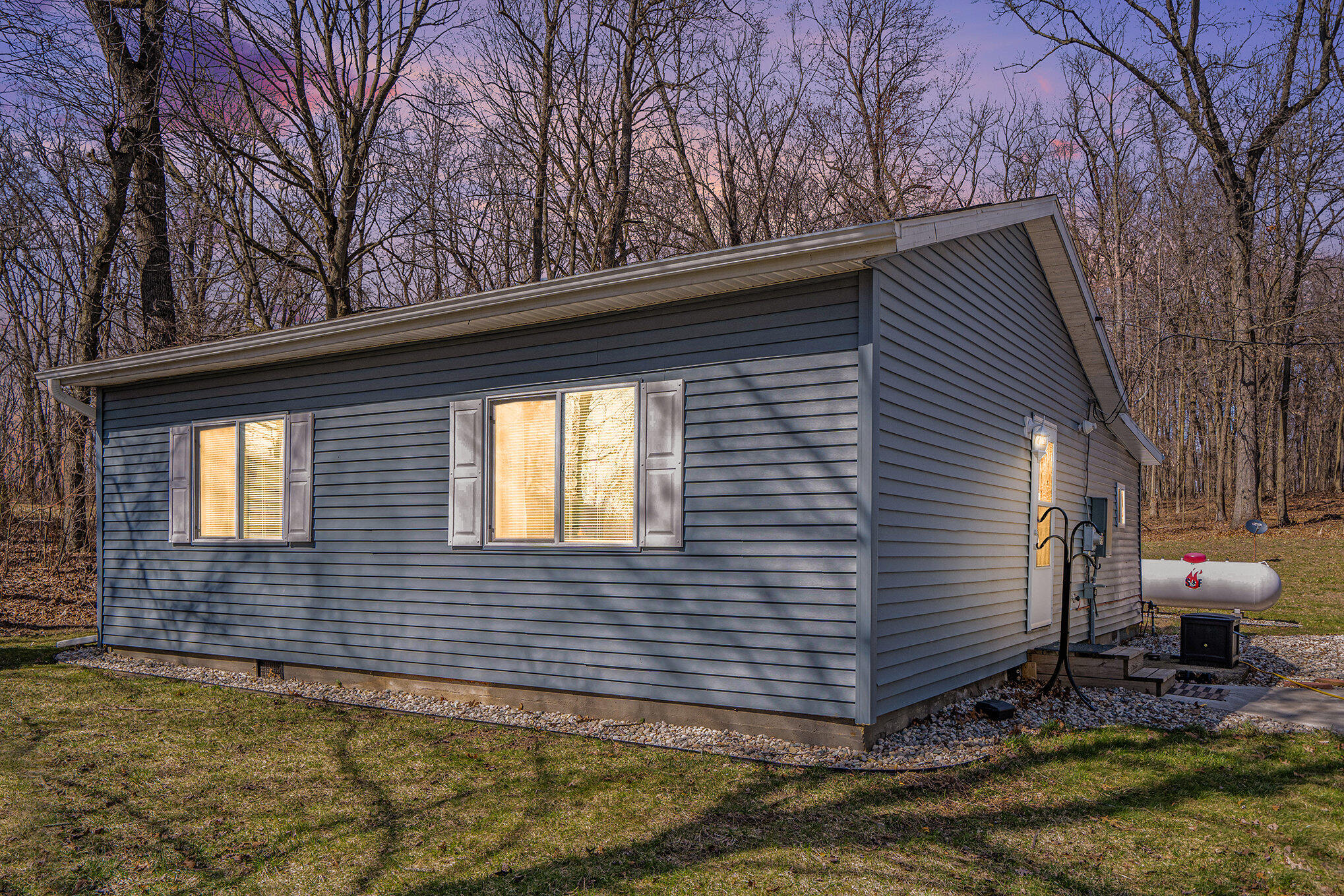 Richland, Michigan 49083, United States, 2 Bedrooms Bedrooms, ,2 BathroomsBathrooms,Residential,Pending,95252