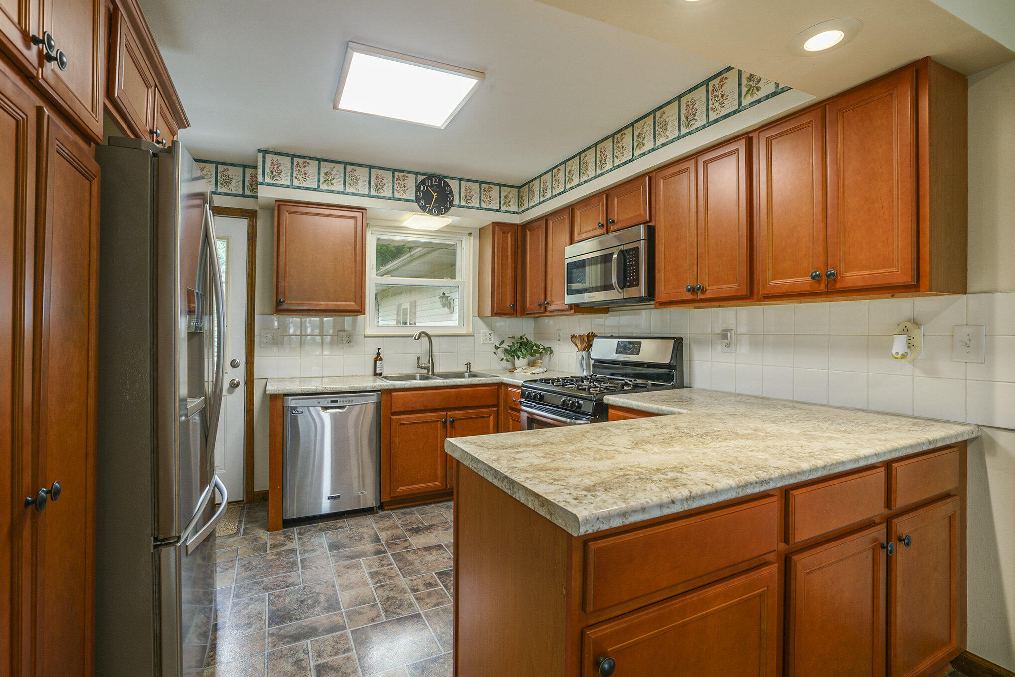 Sturgis, Michigan 49091, United States, 3 Bedrooms Bedrooms, ,3 BathroomsBathrooms,Residential,Active,178793