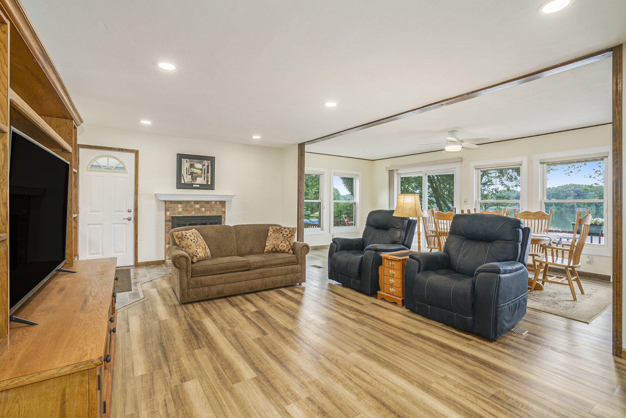 Sturgis, Michigan 49091, United States, 3 Bedrooms Bedrooms, ,3 BathroomsBathrooms,Residential,Active,178793