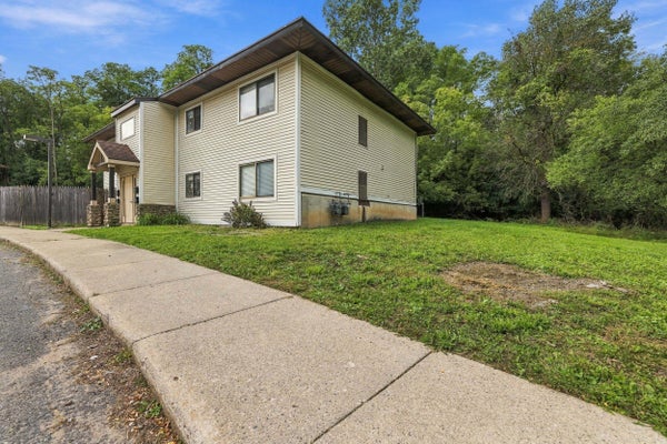 808 CARRIER CREEK BLVD NE, GRAND RAPIDS, MI 49503 - Image fbff809340b7c2deacacf5ce3e362696/290174482