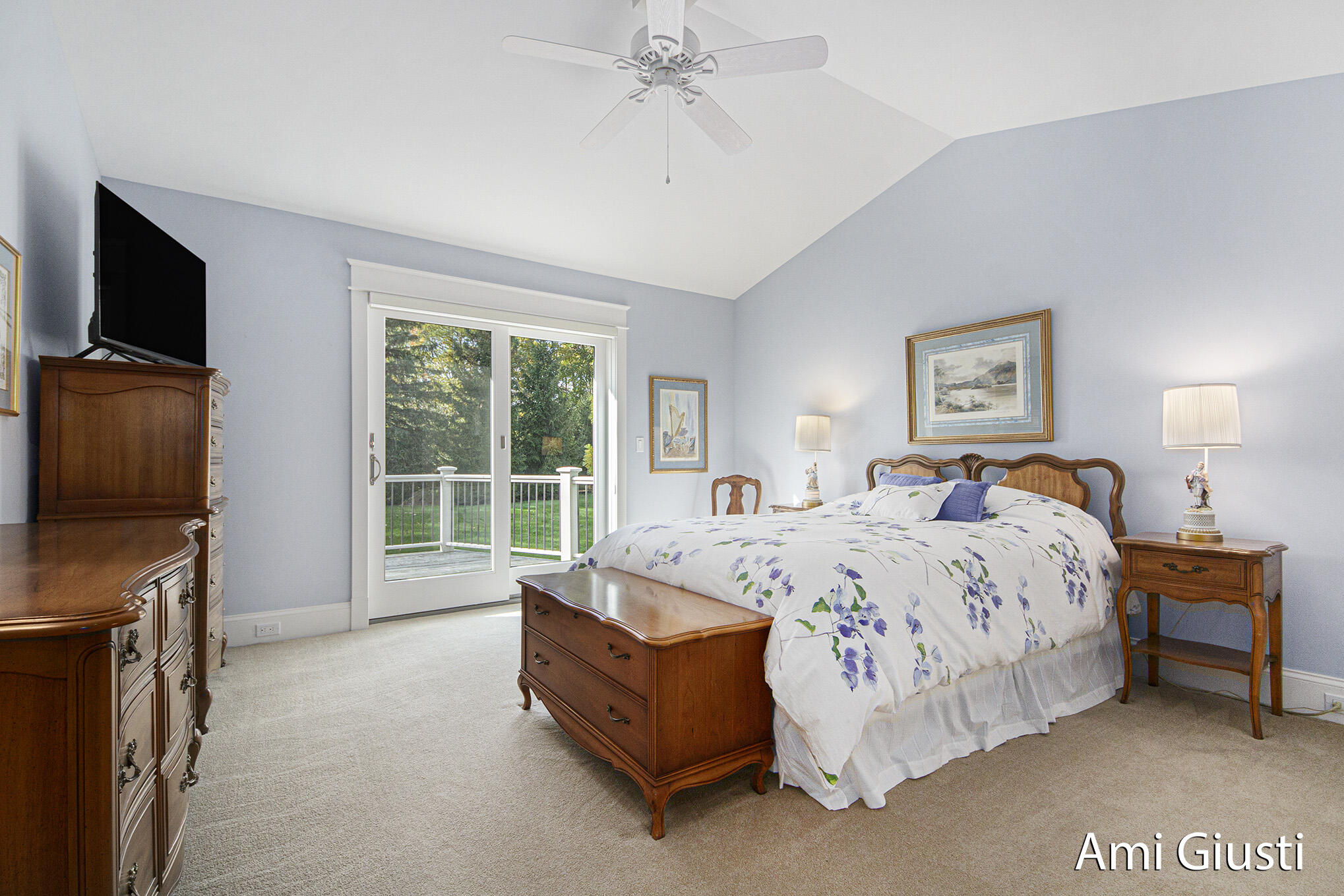 Grand Rapids, Michigan 49546, United States, 3 Bedrooms Bedrooms, ,3 BathroomsBathrooms,Residential,Active,229159