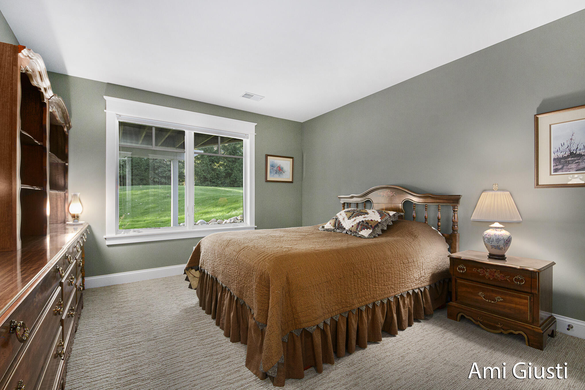 Grand Rapids, Michigan 49546, United States, 3 Bedrooms Bedrooms, ,3 BathroomsBathrooms,Residential,Active,229159