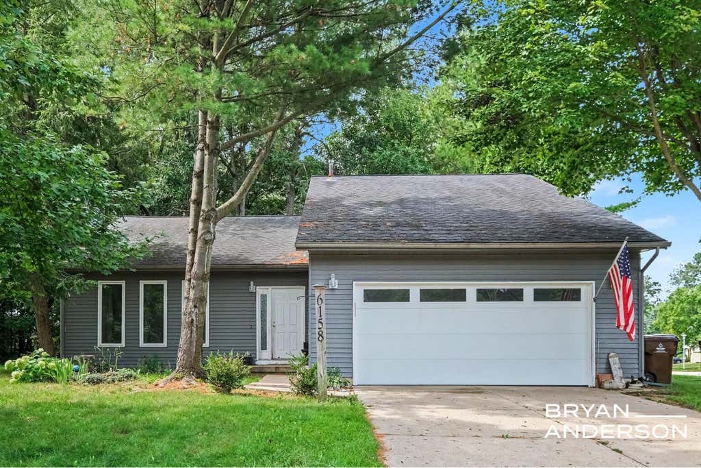 Photo of 6158 Miramonte Drive NE, Rockford, MI 49341 (MLS # 26041215)