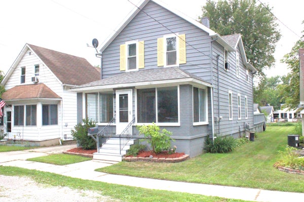 208 JAY ST, SAINT CHARLES, MI 48655 - Image fc96bd5a4bdc472bf947e2afa25ea9e9/1376772830