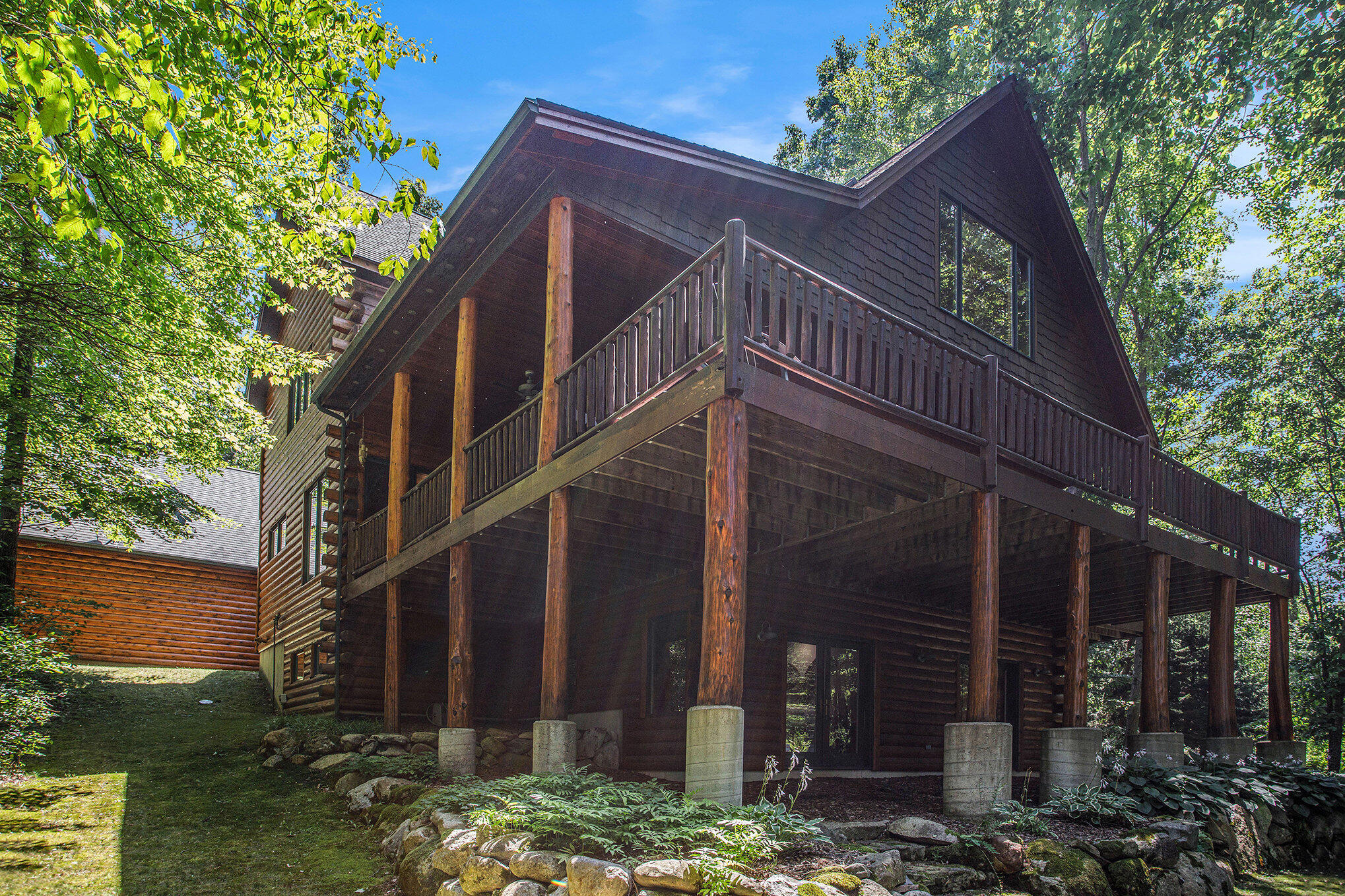 Richland, Michigan 49083, United States, 5 Bedrooms Bedrooms, ,4 BathroomsBathrooms,Residential,Active,181530