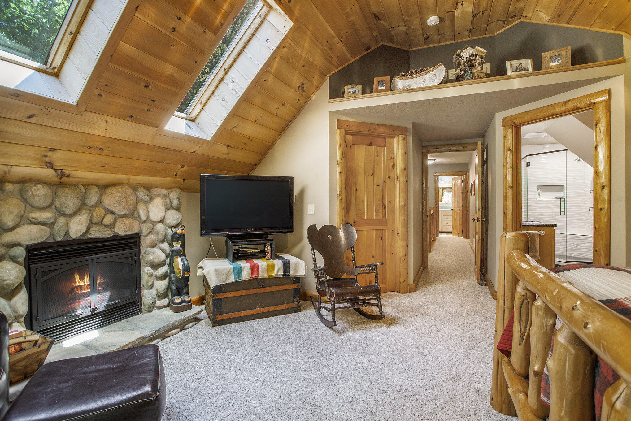 Richland, Michigan 49083, United States, 5 Bedrooms Bedrooms, ,4 BathroomsBathrooms,Residential,Active,181530