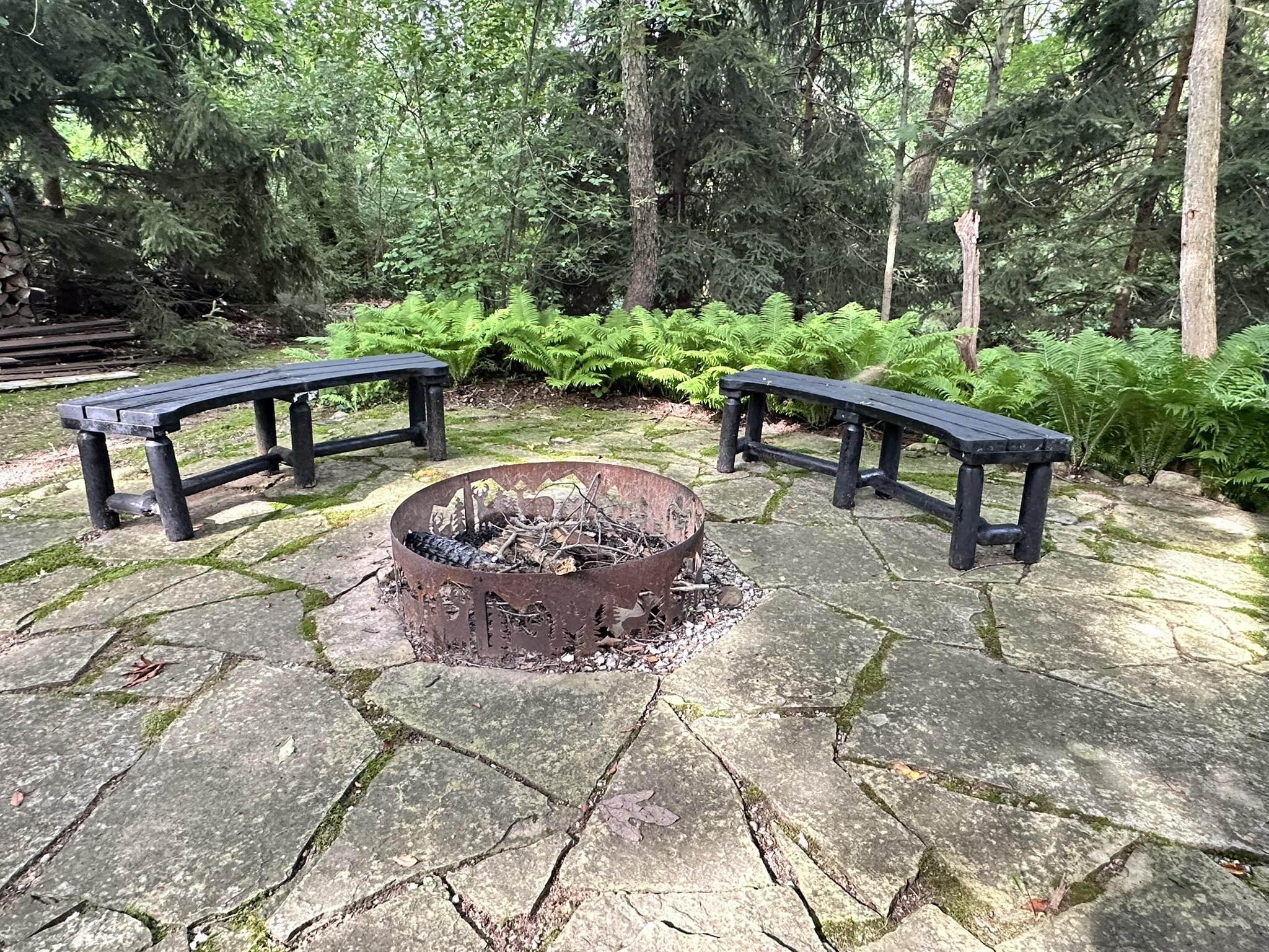 Richland, Michigan 49083, United States, 5 Bedrooms Bedrooms, ,4 BathroomsBathrooms,Residential,Active,181530