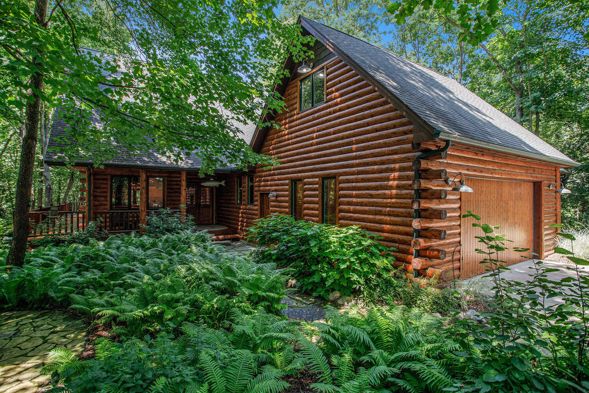 Richland, Michigan 49083, United States, 5 Bedrooms Bedrooms, ,4 BathroomsBathrooms,Residential,Active,181530