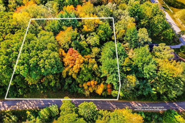 UNIT 2 GREYHAWKE RIDGE, NILES, MI 49120 - Image fcf0f6c0f0db1926f929a90cb0a4caa1/674870601