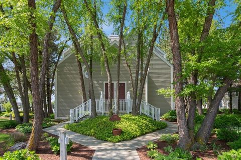 420 Oselka Drive Unit 213, New Buffalo, MI 49117 - MLS#: 25004497