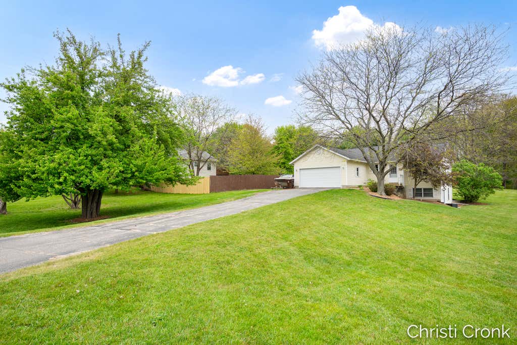 Photo of 8414 Windstone Drive NE, Rockford, MI 49341 (MLS # 26039670)