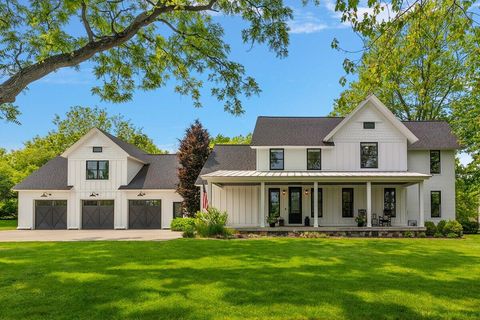 2582 3 Mile Road NE Grand Rapids MI 49525