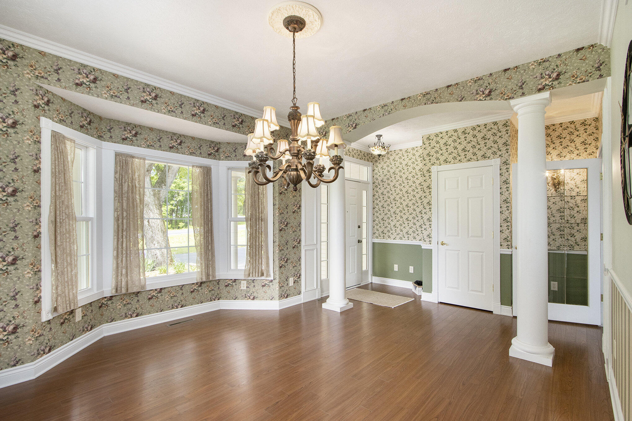 Kalamazoo, Michigan 49008, United States, 4 Bedrooms Bedrooms, ,4 BathroomsBathrooms,Residential,Active,138019