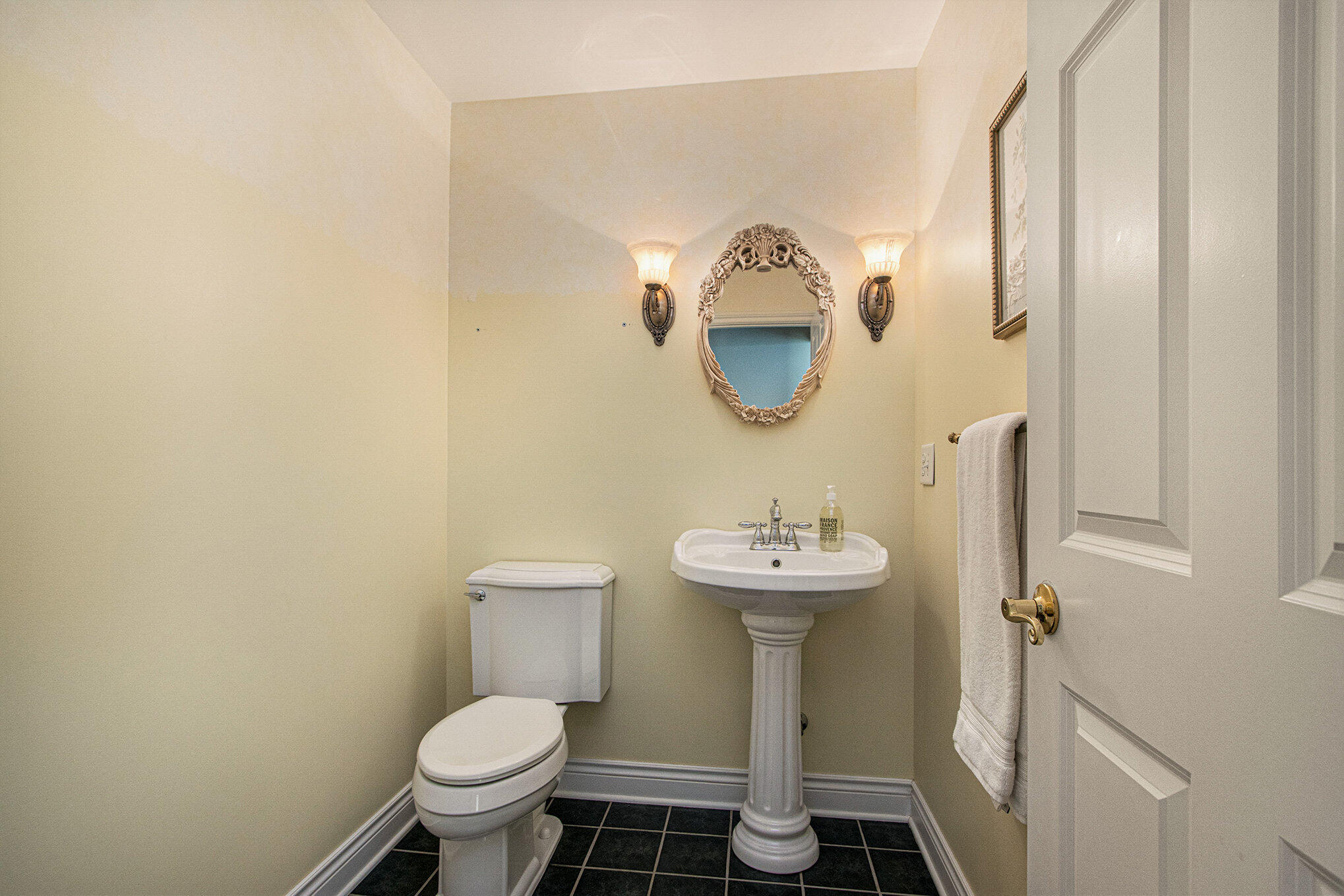 Kalamazoo, Michigan 49008, United States, 4 Bedrooms Bedrooms, ,4 BathroomsBathrooms,Residential,Active,138019