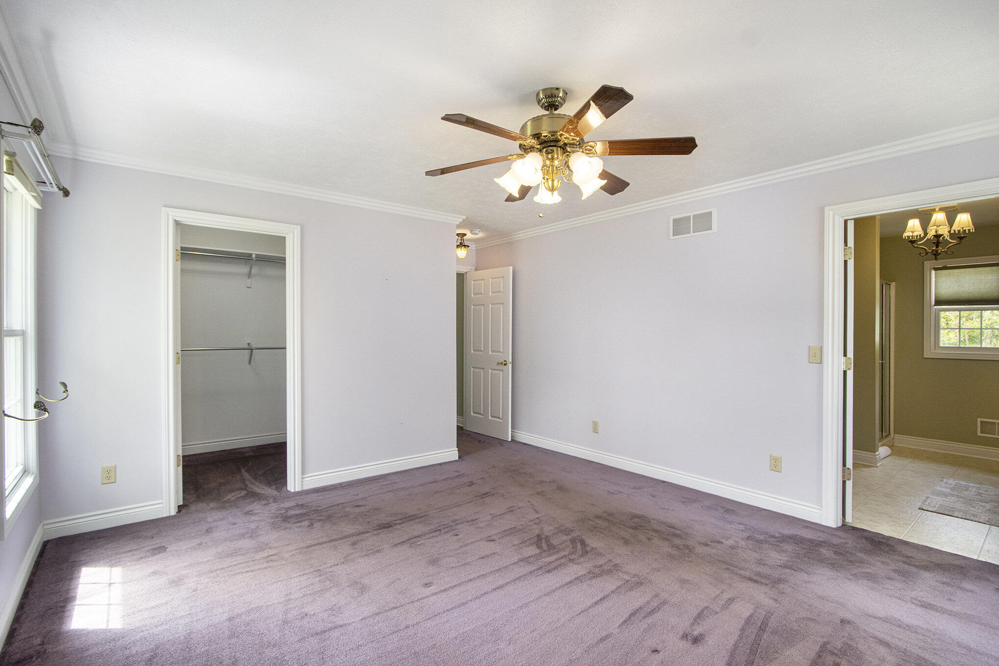 Kalamazoo, Michigan 49008, United States, 4 Bedrooms Bedrooms, ,4 BathroomsBathrooms,Residential,Active,138019