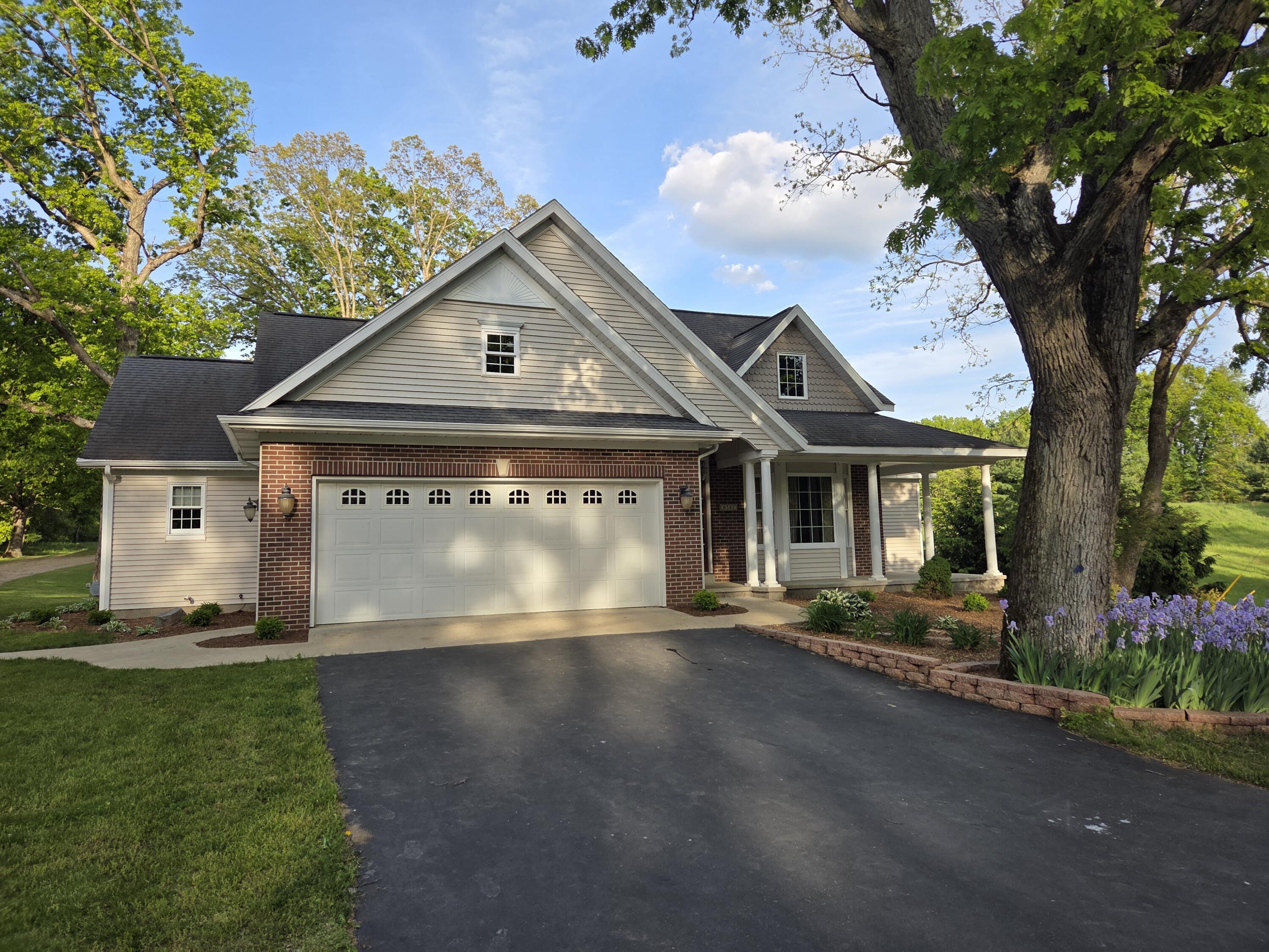 Kalamazoo, Michigan 49008, United States, 4 Bedrooms Bedrooms, ,4 BathroomsBathrooms,Residential,Active,138019