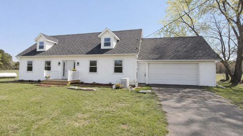 Photo of 451 27th Street, Allegan, MI 49010 (MLS # 26017548)