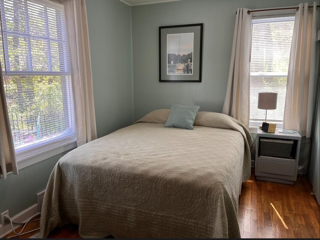 South Haven, Michigan 49090, United States, 2 Bedrooms Bedrooms, ,1 BathroomBathrooms,Residential,Pending,144900