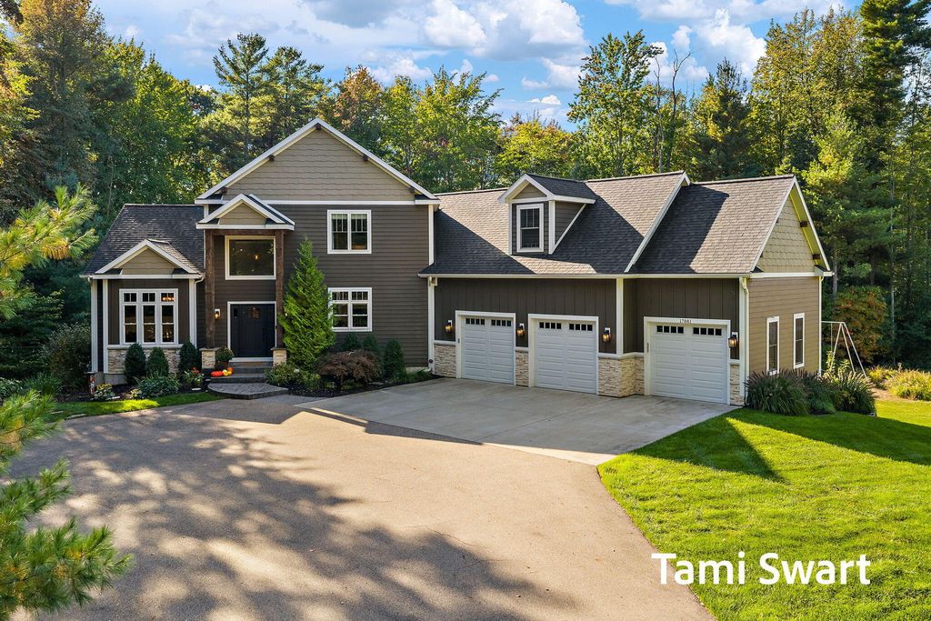 Photo of 17881 W Spring Lake Road, Spring Lake, MI 49456 (MLS # 25052277)