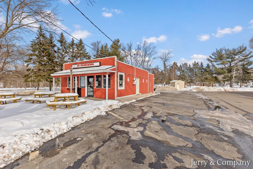 Photo of 517 Butternut Drive, Holland, MI 49424 (MLS # 26004937)