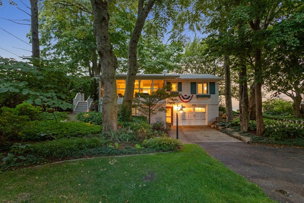 4335 LAKES EDGE DR, HOLLAND, MI 49424 - Image fe3d5d43bca2d0580db676547433d93c/2064059791