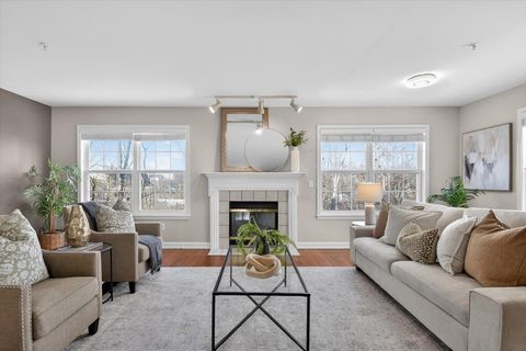 Photo of 3031 Barclay Way, Ann Arbor, MI 48105 (MLS # 26007290)