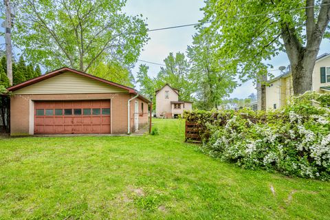 5615 Benson Terrace Coloma MI 49038