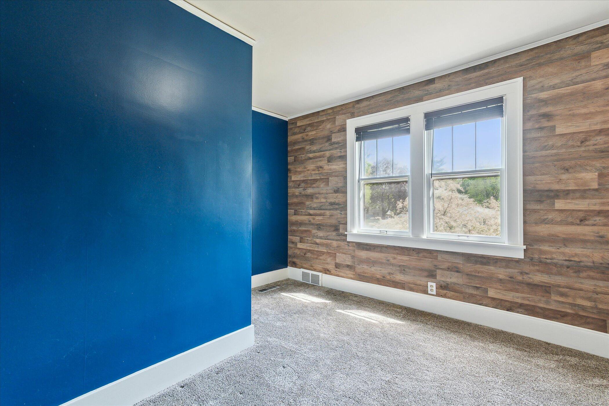 Wyandotte, Michigan 48192, United States, 3 Bedrooms Bedrooms, ,2 BathroomsBathrooms,Residential,Contingent,126211