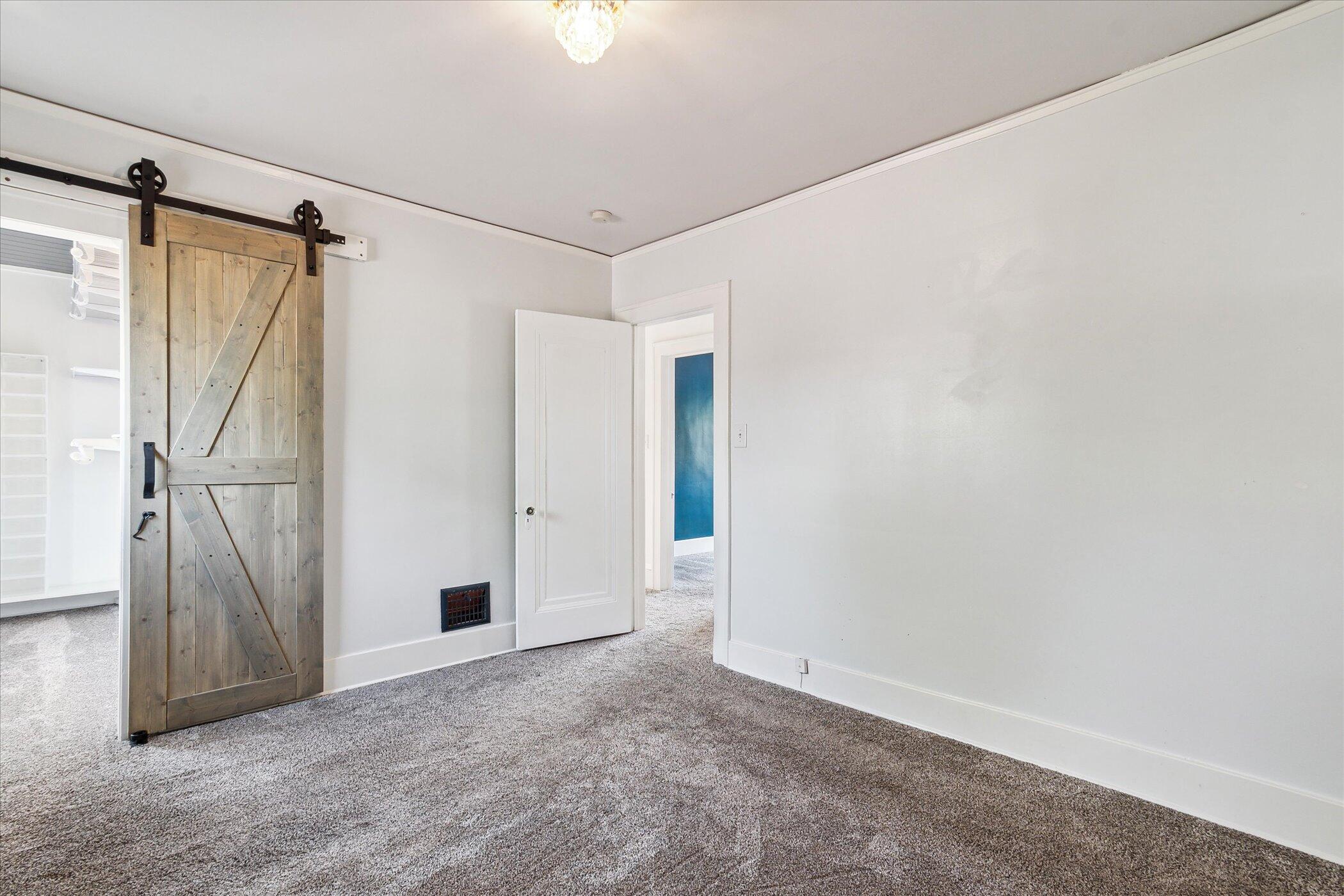 Wyandotte, Michigan 48192, United States, 3 Bedrooms Bedrooms, ,2 BathroomsBathrooms,Residential,Contingent,126211