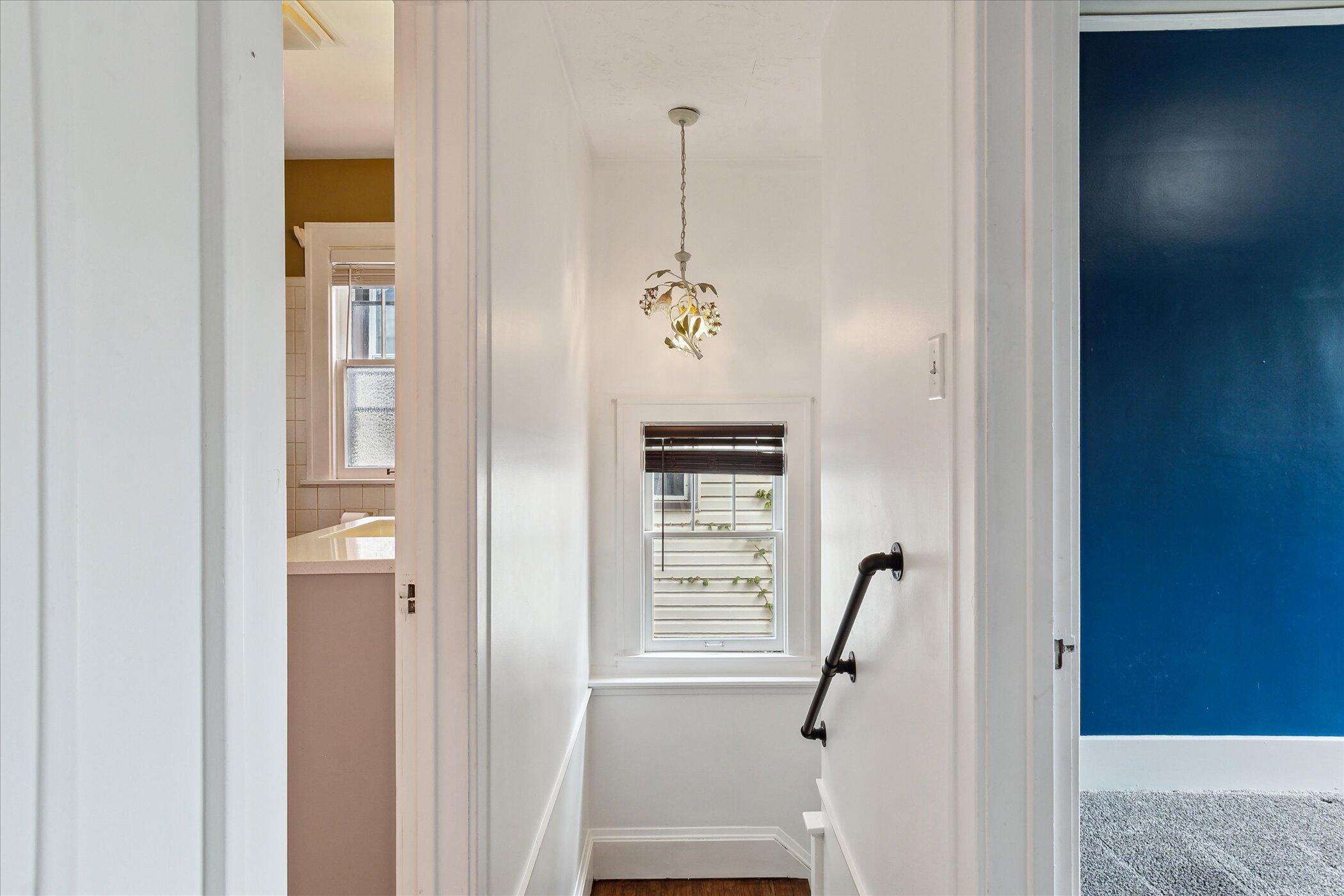 Wyandotte, Michigan 48192, United States, 3 Bedrooms Bedrooms, ,2 BathroomsBathrooms,Residential,Contingent,126211