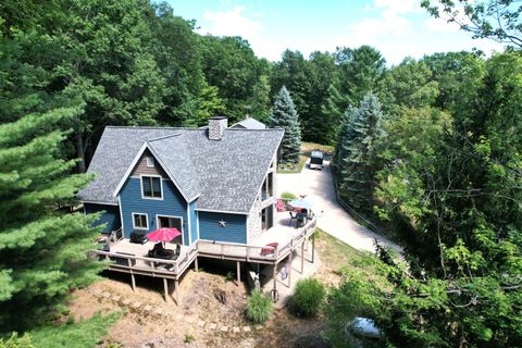 Photo of 4050 E Ottawa Drive, Free Soil, MI 49411 (MLS # 26008596)