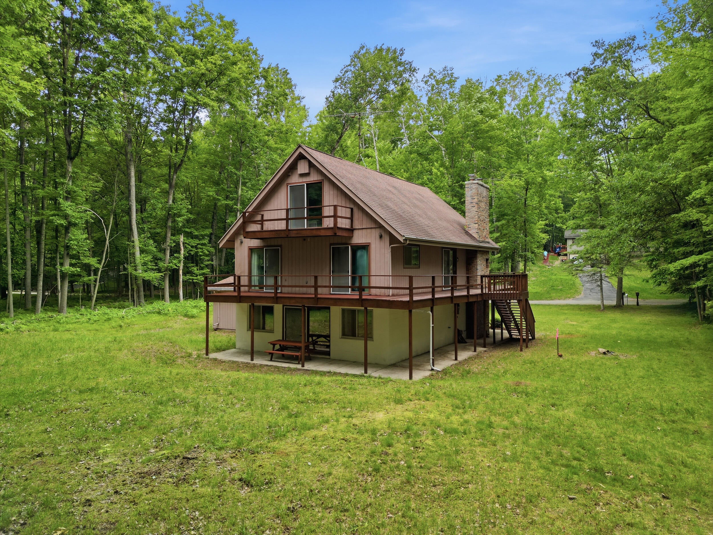 9352 W Circle Drive