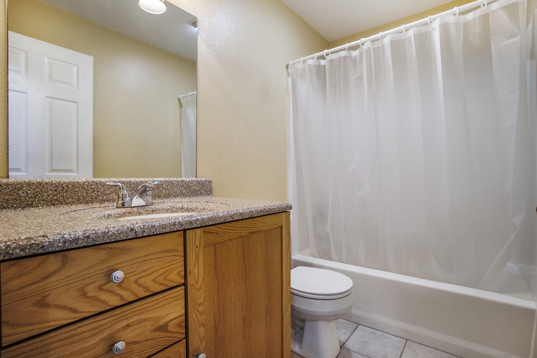 Battle Creek, Michigan 49014, United States, 5 Bedrooms Bedrooms, ,3 BathroomsBathrooms,Residential,Pending,216261