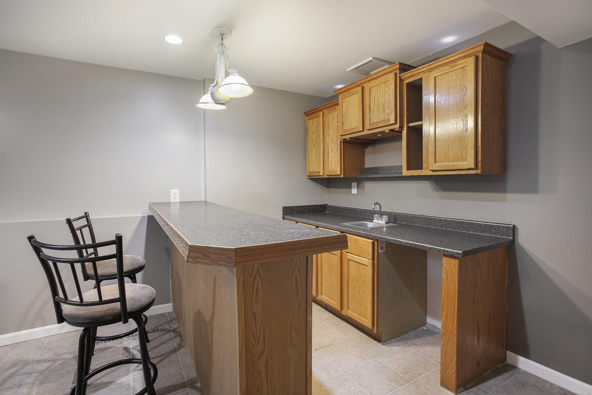 Battle Creek, Michigan 49014, United States, 5 Bedrooms Bedrooms, ,3 BathroomsBathrooms,Residential,Pending,216261