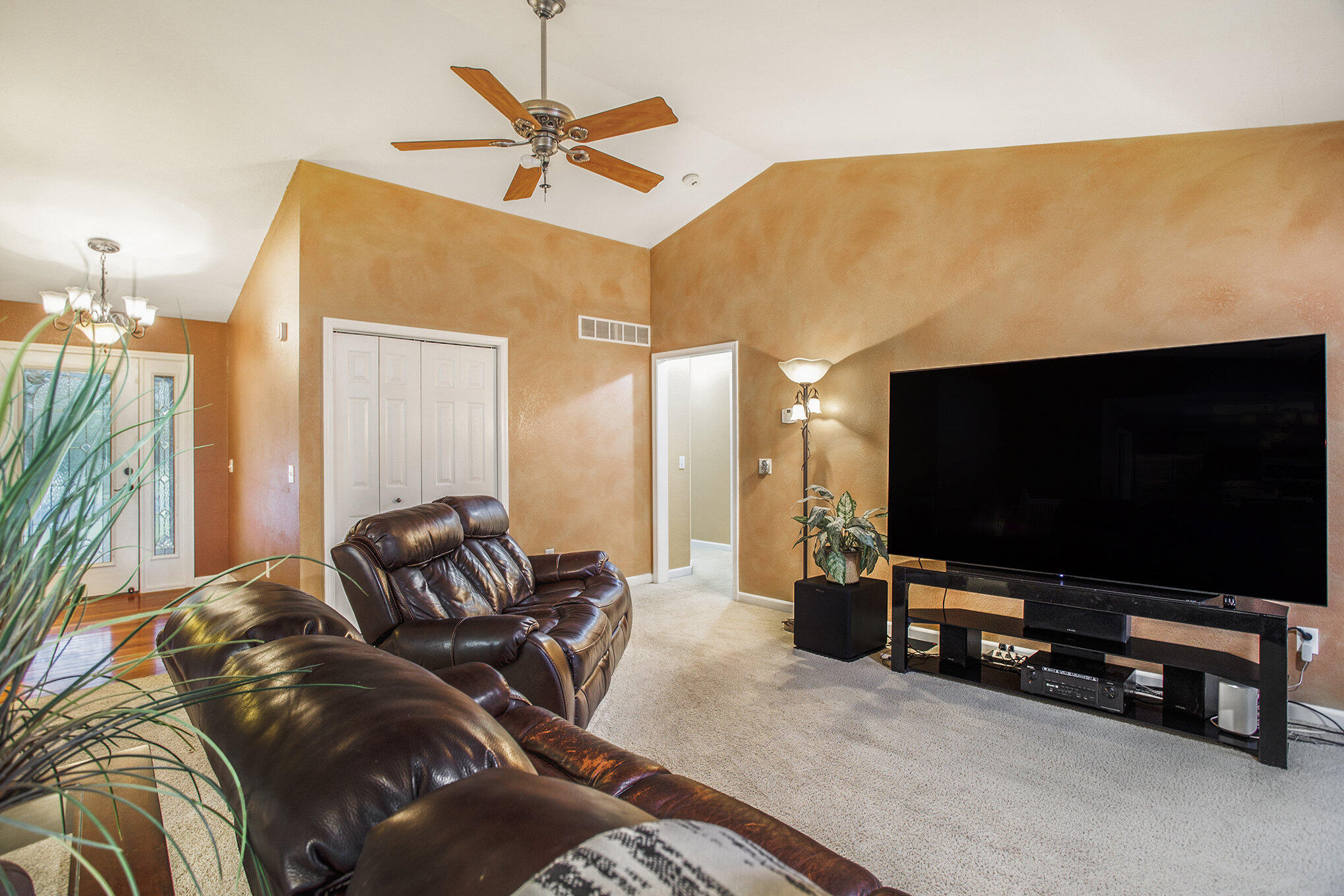 Battle Creek, Michigan 49014, United States, 5 Bedrooms Bedrooms, ,3 BathroomsBathrooms,Residential,Pending,216261