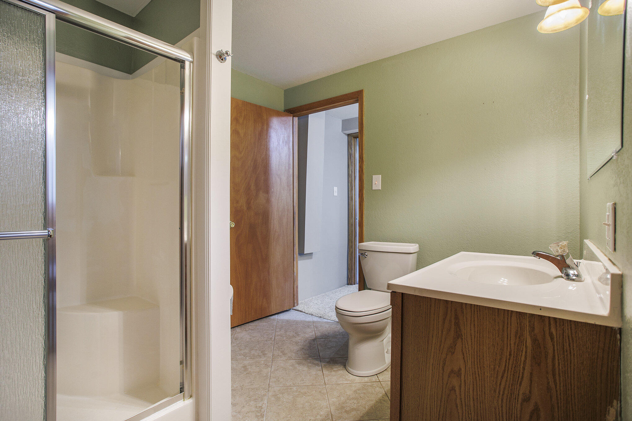 Battle Creek, Michigan 49014, United States, 5 Bedrooms Bedrooms, ,3 BathroomsBathrooms,Residential,Pending,216261