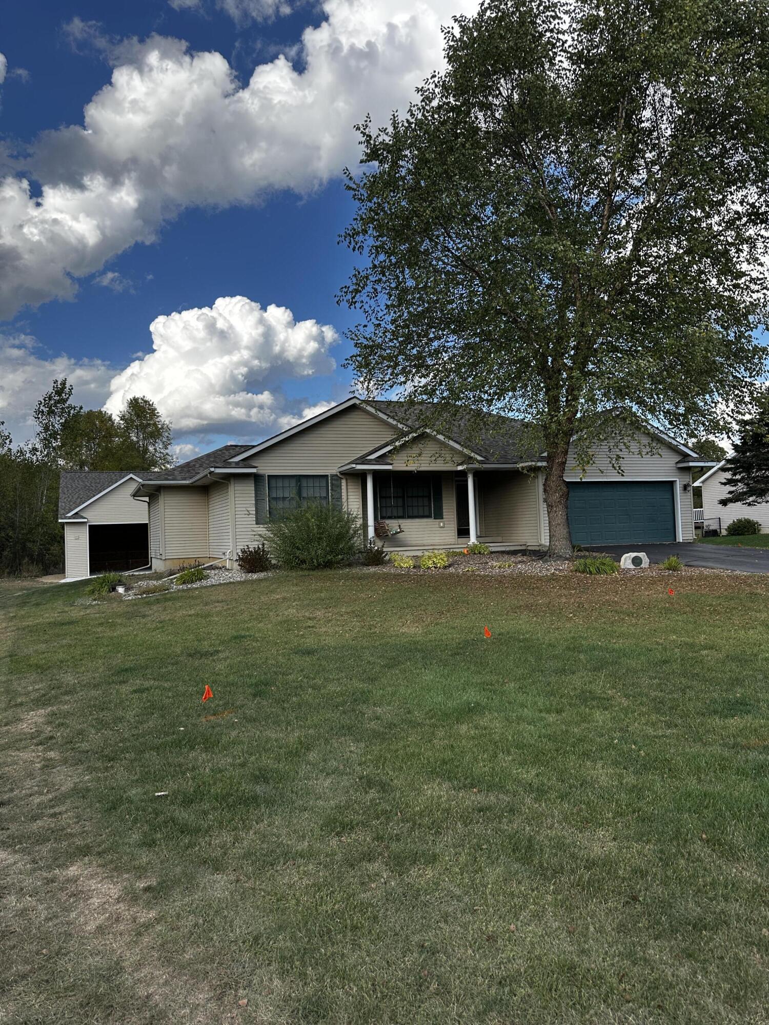 Battle Creek, Michigan 49014, United States, 5 Bedrooms Bedrooms, ,3 BathroomsBathrooms,Residential,Pending,216261