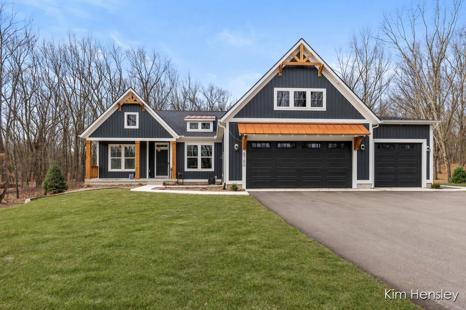 Rockford, Michigan, 49341, United States, 5 Bedrooms Bedrooms, ,4 BathroomsBathrooms,Residential,Active,2041425