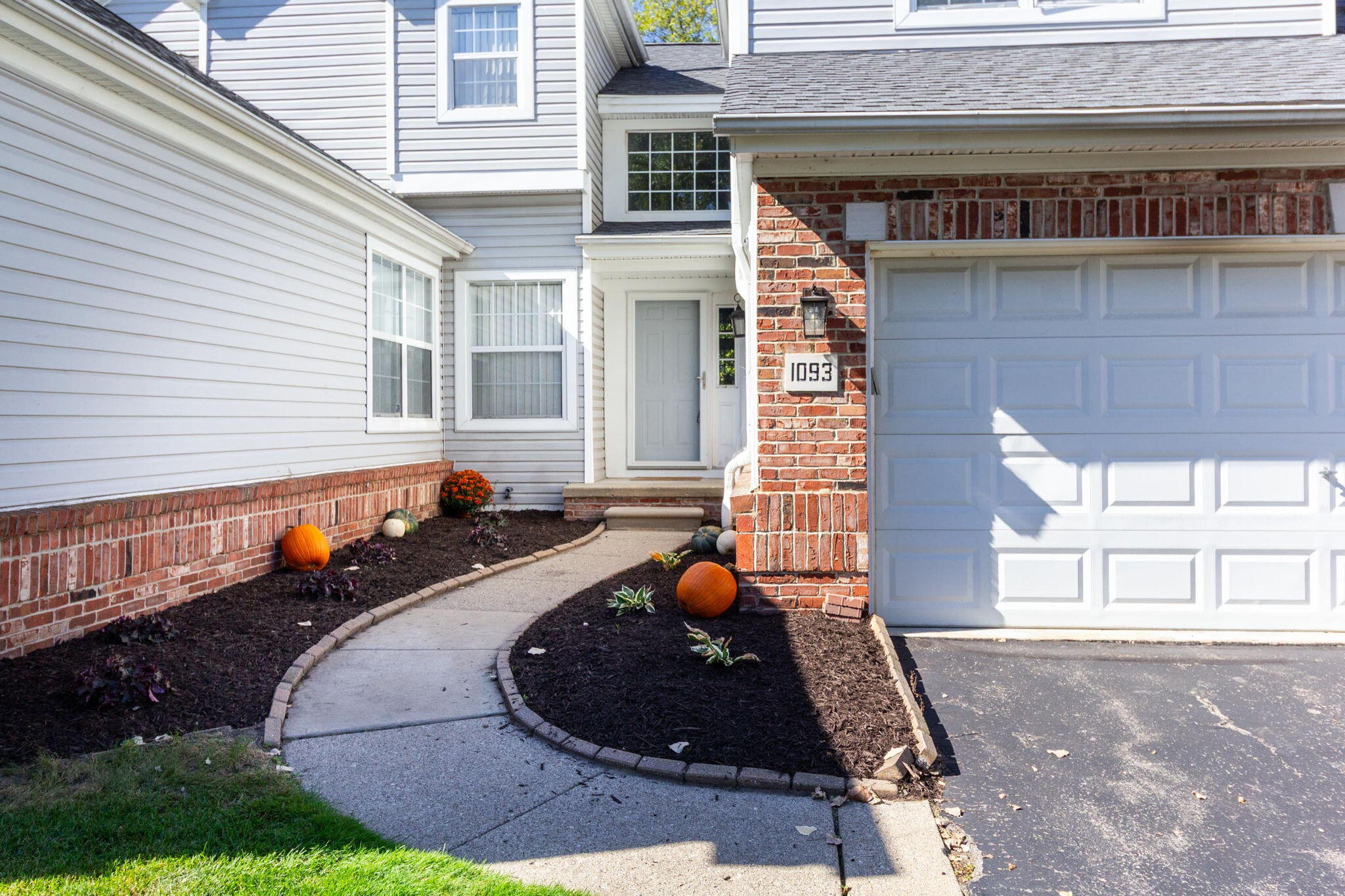 1093 Fairways Blvd Boulevard