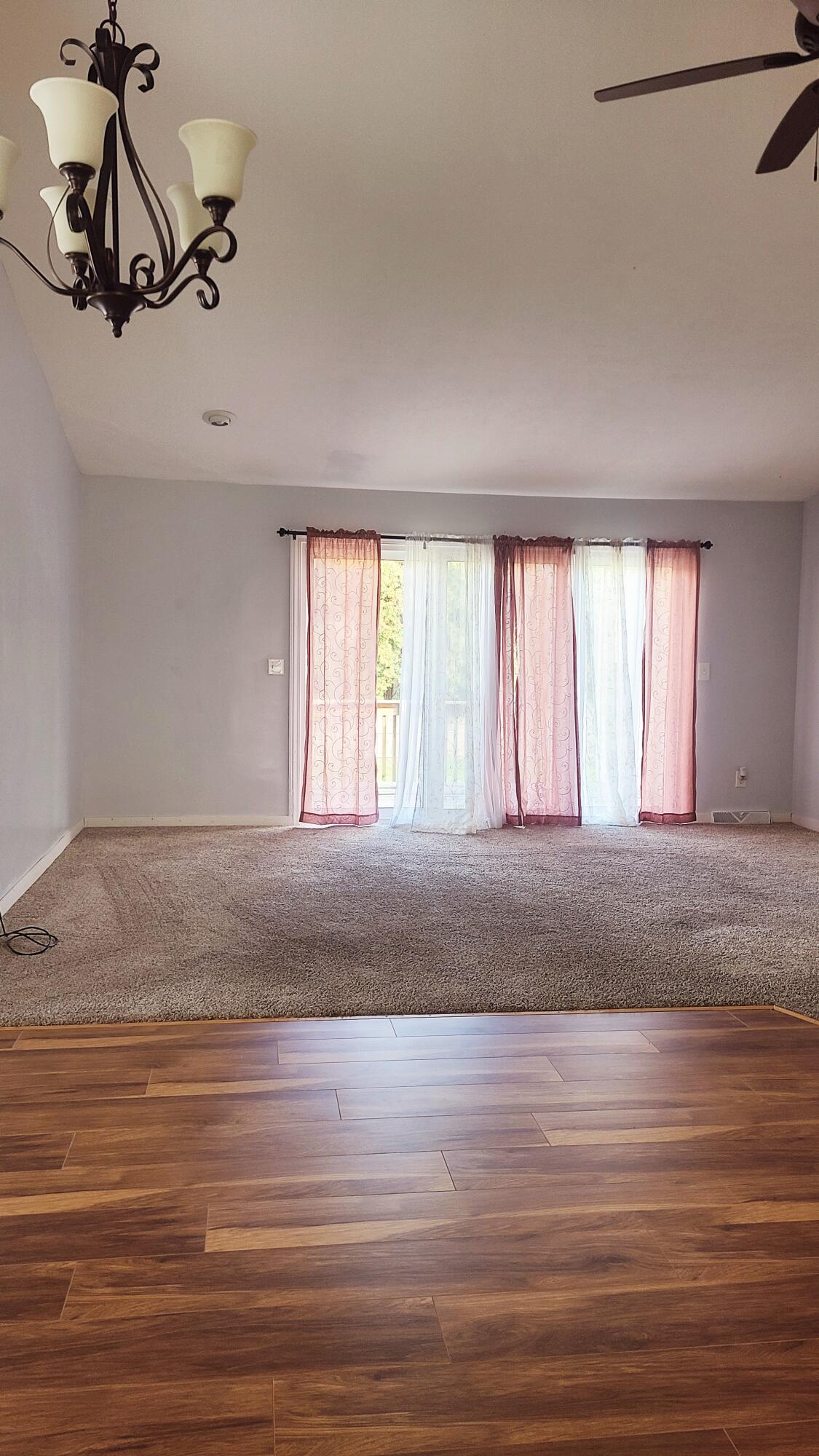 Kentwood, Michigan 49512, United States, 4 Bedrooms Bedrooms, ,3 BathroomsBathrooms,Residential,Active,206720