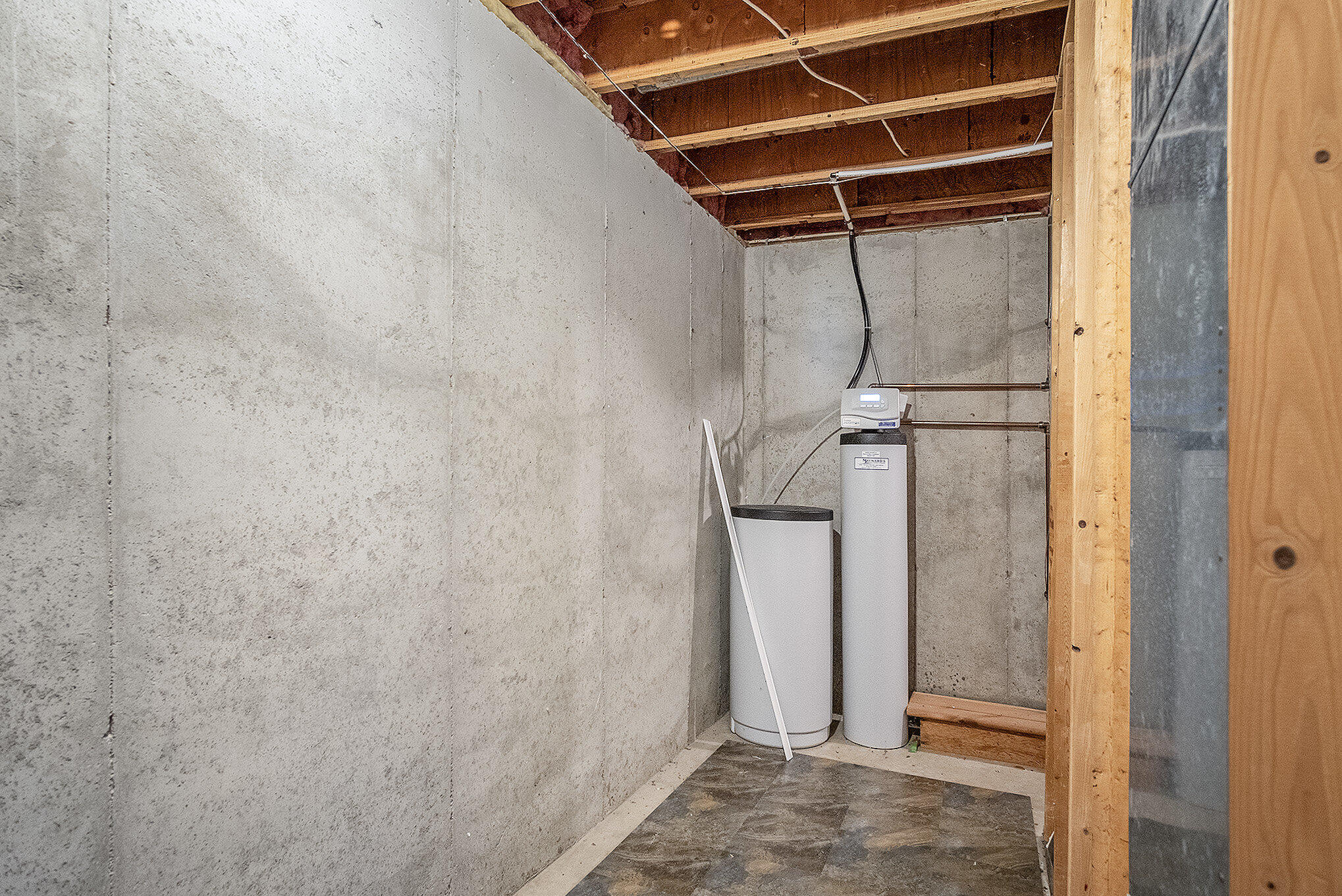 Kentwood, Michigan 49512, United States, 4 Bedrooms Bedrooms, ,3 BathroomsBathrooms,Residential,Active,206720