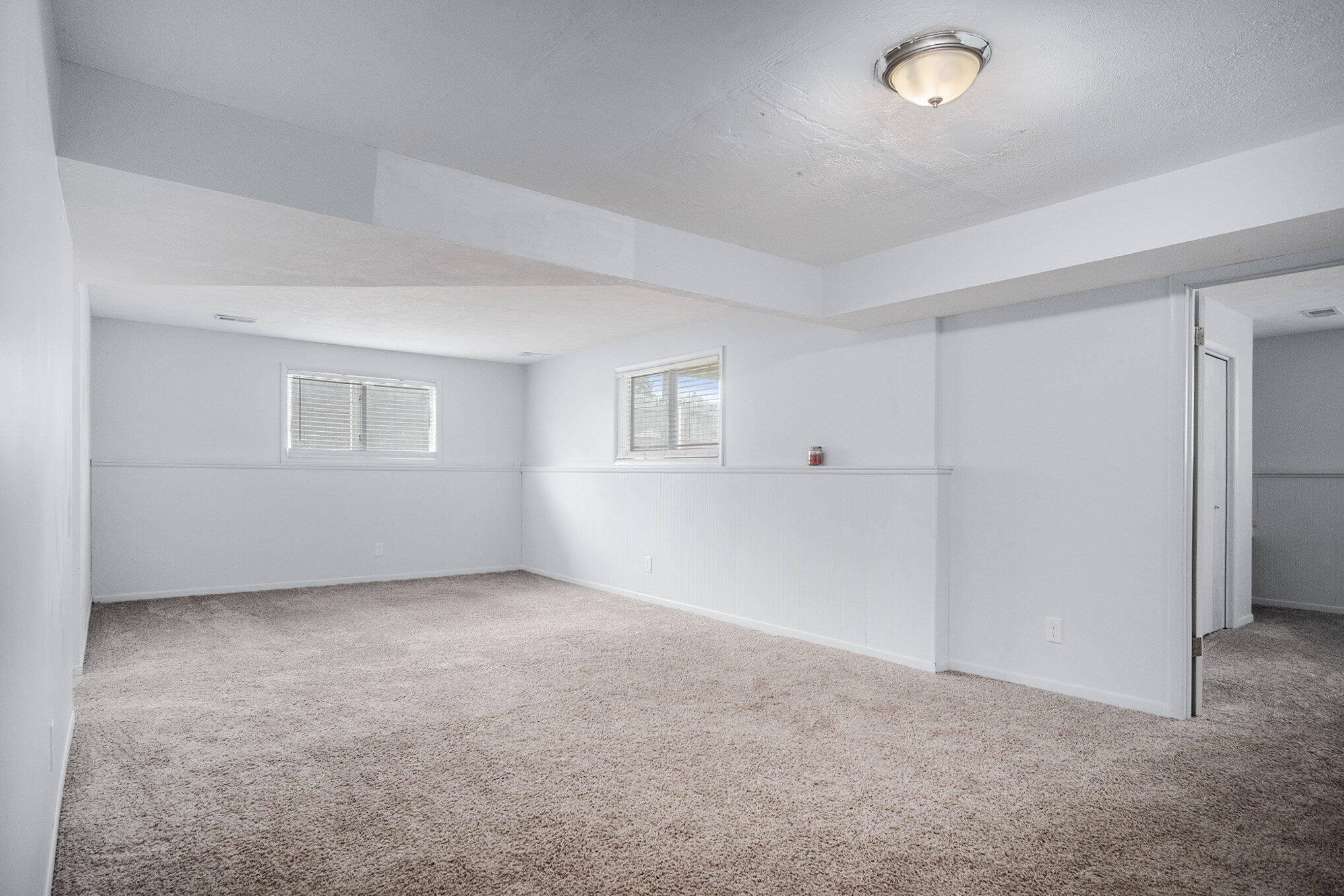 Kentwood, Michigan 49512, United States, 4 Bedrooms Bedrooms, ,3 BathroomsBathrooms,Residential,Active,206720