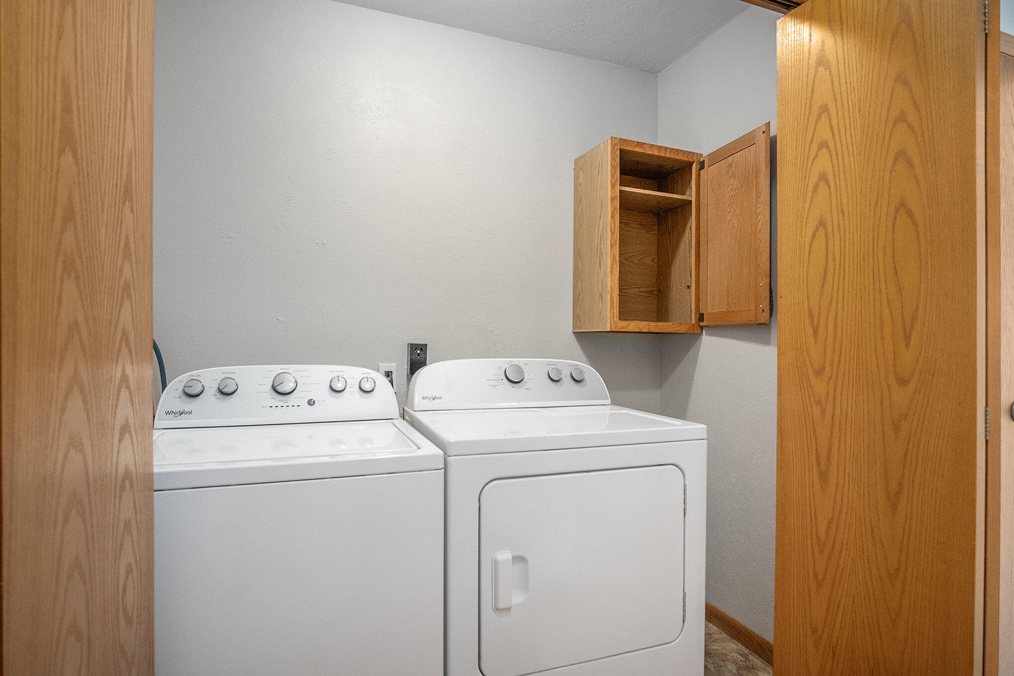 Kentwood, Michigan 49512, United States, 4 Bedrooms Bedrooms, ,3 BathroomsBathrooms,Residential,Active,206720