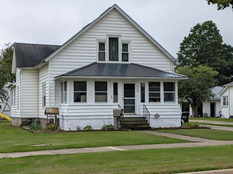 Photo for 535 W Chicago Street