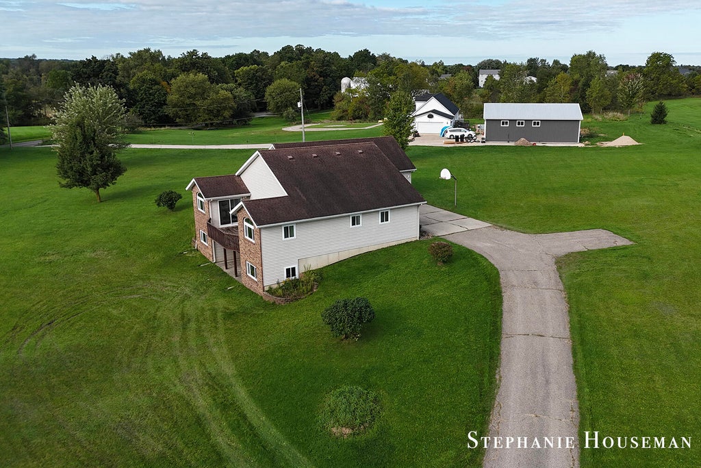 Photo of 5169 Snow Avenue SE, Ada, MI 49301 (MLS # 26050913)